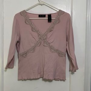 Light pink lace v neck half sleeve